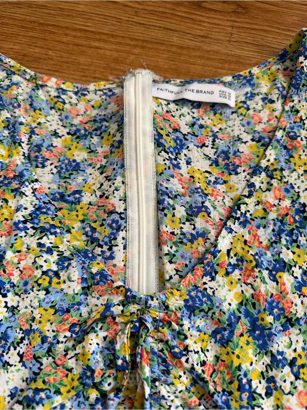 Faithfull the Brand floral mini dress Size 10 Blue White Yellow Orange - Picture 3 of 13